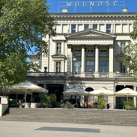 Apartamenty Pl. Wolnosci 6 Poznań Esterno foto